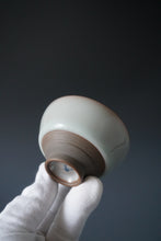 Load image into Gallery viewer, 90ml Ltd. Ed. Shan Kilns Ruyao FangHua Hanlu Teacup no.3 善窑汝窑芳华杯
