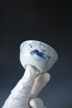 Load image into Gallery viewer, 110ml Qinghua Spring River Porcelain Teacup by KuangShi 青花匡石春江水暖杯
