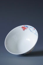 Load image into Gallery viewer, 60ml Qinghua Birds Jingdezhen Porcelain Teacup by KuangShi 青花匡石手绘花鸟早春杯
