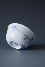 Load image into Gallery viewer, 85ml Qinghua Plum Blossoms and Birds Porcelain Teacup by KuangShi 青花匡石手绘梅花三鸟杯
