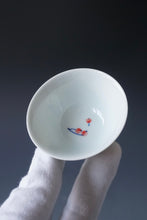Load image into Gallery viewer, 60ml Qinghua Watermelon and Fan Porcelain Teacup by KuangShi 青花匡石手绘消暑枇杷杯
