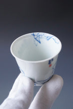 Load image into Gallery viewer, 85ml Qinghua Birds on the Tree Porcelain Teacup by KuangShi 青花匡石手绘花鸟麻雀杯
