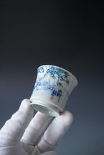 Load image into Gallery viewer, 85ml Qinghua Water Town Jingdezhen Porcelain Teacup by KuangShi 青花匡石手绘水乡杯

