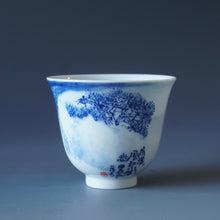 Load image into Gallery viewer, 90ml Qinghua Moonlight Porcelain Teacup by KuangShi 青花匡石月淡风和杯
