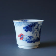 Load image into Gallery viewer, 90ml Qinghua Rooster Porcelain Teacup by KuangShi 青花匡石荫满中庭杯
