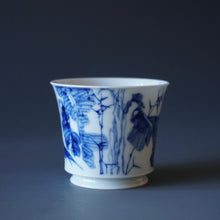 Load image into Gallery viewer, 90ml Qinghua Rooster Porcelain Teacup by KuangShi 青花匡石荫满中庭杯
