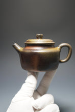 Load image into Gallery viewer, Wood Fired Dicaoqing Dezhong Yixing Teapot 底槽清柴烧德钟 240ml
