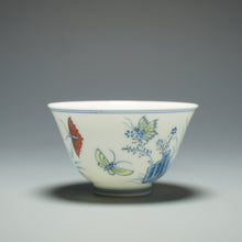 Load image into Gallery viewer, Doucai Butterflies Jingdezhen Porcelain Teacup 斗彩花蝶仿古杯 70ml
