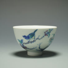Load image into Gallery viewer, Wood Fired Doucai Bird and Banana Leaf Jingdezhen Porcelain Teacup 柴窑斗彩蕉叶杯 100ml
