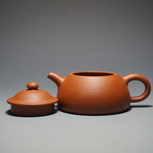 Load image into Gallery viewer, Zhuni Dahongpao Limao Yixing Teapot 朱泥大红袍笠帽 115ml
