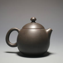 Load image into Gallery viewer, Grey 125ml Dragon Egg Nixing Teapot by Li Wenxin 李文新坭兴龙蛋壶 (深）
