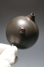 Load image into Gallery viewer, Grey 125ml Dragon Egg Nixing Teapot by Li Wenxin 李文新坭兴龙蛋壶 (深）
