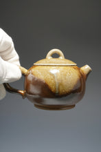 Load image into Gallery viewer, Wood Fired Ringlid Xishi Nixing Teapot No.1 by Li Wenxin 李文新柴烧坭兴壶 135ml
