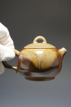 Load image into Gallery viewer, Wood Fired Ringlid Xishi Nixing Teapot No.1 by Li Wenxin 李文新柴烧坭兴壶 135ml

