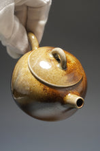 Load image into Gallery viewer, Wood Fired Ringlid Xishi Nixing Teapot No.1 by Li Wenxin 李文新柴烧坭兴壶 135ml
