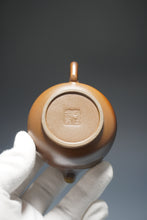 Load image into Gallery viewer, Wood Fired Ringlid Xishi Nixing Teapot No.2 by Li Wenxin 李文新柴烧坭兴壶 135ml
