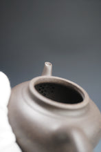 Load image into Gallery viewer, Fully Handmade Tianqingni Xiaoying Teapot by Tang Ya 全手工唐雅天青泥笑樱 250ml
