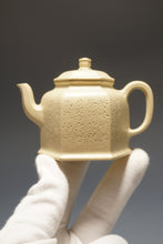 Load image into Gallery viewer, Fully Handmade Pear Skin Benshan Duanni Hexagon Xiaojinzhong Teapot with carvings by Liu Wei 全手工刘伟梨皮本山段六方小金钟 110ml
