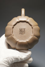 Load image into Gallery viewer, Fully Handmade Jiangpo-Qingni Jingwen Lion Head Yixing Teapot by Tang Mengfei 全手工汤梦飞青降坡泥绣狮 240ml
