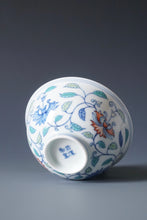 Load image into Gallery viewer, Wood Fired Doucai Flowers Jingdezhen Porcelain Teacup 柴窑斗彩花卉杯 90ml
