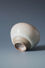 Load image into Gallery viewer, 80ml Ltd. Ed. Shan Kilns Ruyao FangHua Hanlu Teacup 善窑汝窑芳华含露杯
