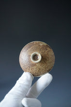Load image into Gallery viewer, Wood Fired Jingdezhen Stoneware Gaiwan 125ml
