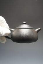 Load image into Gallery viewer, Heini (Wuhui Zhuni Dahongpao) Limao Yixing Teapot 焐灰朱泥大红袍笠帽 115ml
