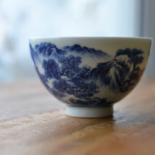 Load image into Gallery viewer, Qinghua Landscape Chicken Heart Jingdezhen Porcelain Teacup, 重工青花山水鸡心杯
