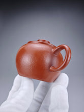 Load image into Gallery viewer, Fully Handmade Zhuni Julunzhu Yixing Teapot by YuBo 全手工余波朱泥巨轮珠 115ml
