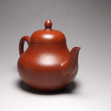 Load image into Gallery viewer, Fully Handmade Red Jiangponi Siting Yixing Teapot 全手工红降坡泥思亭 140ml
