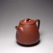 Load image into Gallery viewer, Red Jiangponi Tall Shipiao Yixing Teapot 降坡泥高石瓢 150ml
