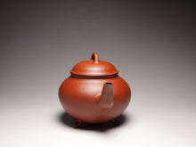 Load image into Gallery viewer, Zhuni Three Leg Shuiping Yixing Teapot 朱泥三足水平 150ml
