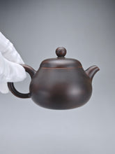 Load image into Gallery viewer, 140ml Pear Nixing Teapot by Wu Sheng Sheng 吴盛胜坭兴梨形
