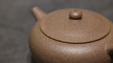 Load image into Gallery viewer, Jiangponi Tangpo yixing Teapot High Fired 降坡泥汤婆-高温 125ml
