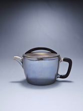 Load image into Gallery viewer, 999 Pure Silver Handmade Hanwa Teapot 全手工纯银999汉瓦壶 125ml
