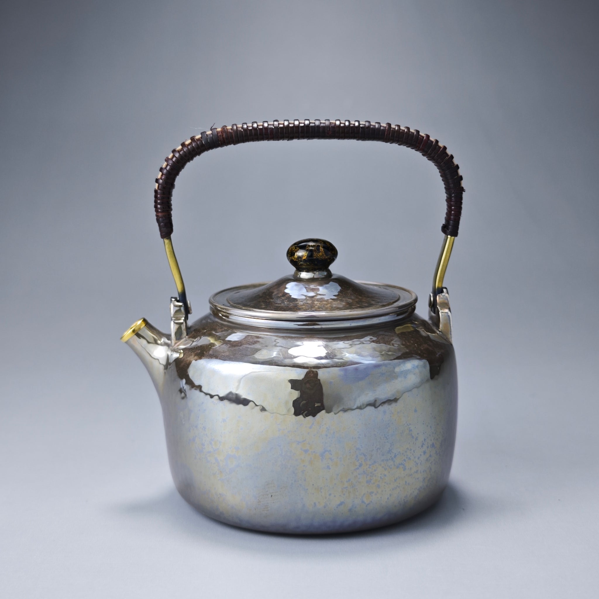 壺 hn2996, 金龍堂模本荷葉鐵壺般若勘溪作約0.7L 鐵壺