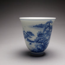 Load image into Gallery viewer, Qinghua Landscape Flower Goddess Jingdezhen Porcelain Teacup, 重工青花山水花神杯
