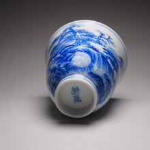 Load image into Gallery viewer, Qinghua Landscape Flower Goddess Jingdezhen Porcelain Teacup, 重工青花山水花神杯
