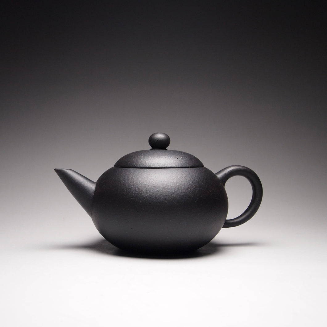 Heini (Wuhui Lao Zini) Xishi Shuiping Yixing Teapot, 捂灰老紫泥西施水平  115ml