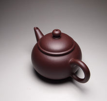 Load image into Gallery viewer, Lao Zini Shuiping Yixing Teapot, 老紫泥水平, 120ml
