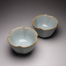 Load image into Gallery viewer, Pair of Matching 50ml Four-Lobed Azure Ruyao Teacups, 天青汝窑四瓣对杯
