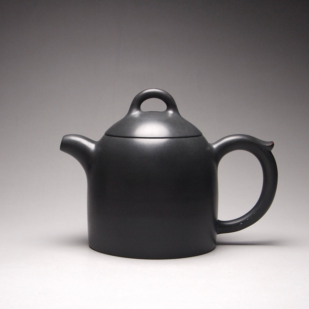 120ml Qinquan Nixing Teapot by Li Wenxin 李文新泥兴秦权