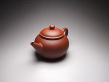 Load image into Gallery viewer, Zhuni Dahongpao Shuiping Yixing Teapot 朱泥大红袍水平 135ml
