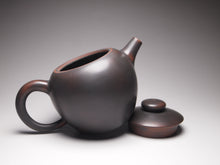 Load image into Gallery viewer, 140ml Julunzhu Nixing Teapot Dark Grey 坭兴巨轮珠壶
