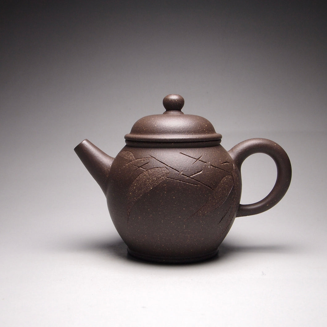 TianQingNi Tall Julun Yixing Teapot with carvings of Bamboo, 天青泥高巨轮刻竹, 140ml