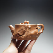 Load image into Gallery viewer, Fully Handmade Old Duanni SongDuan Yixing Teapot, 全手工黃少桐老段泥松段, 140ml

