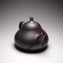 Load image into Gallery viewer, Wood Fired Melon Lao Zini Yixing Teapot 柴烧老紫泥匏瓜 150ml
