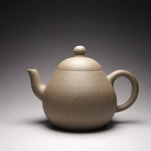 Load image into Gallery viewer, Qingduan Pear Yixing Teapot, 青段梨形壶, 175ml
