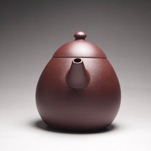 Load image into Gallery viewer, Lao Zini Dragon Egg Yixing Teapot, 老紫泥龙蛋壶, 195ml
