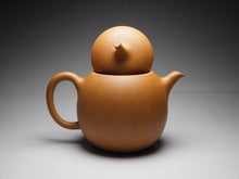 Load image into Gallery viewer, Huangjin Duan Eggplant Yixing Teapot, 黄金段茄段, 200ml
